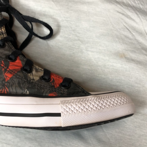 Harley Quinn DC x Converse Chuck Taylor size 7 Women’s - Picture 11 of 17